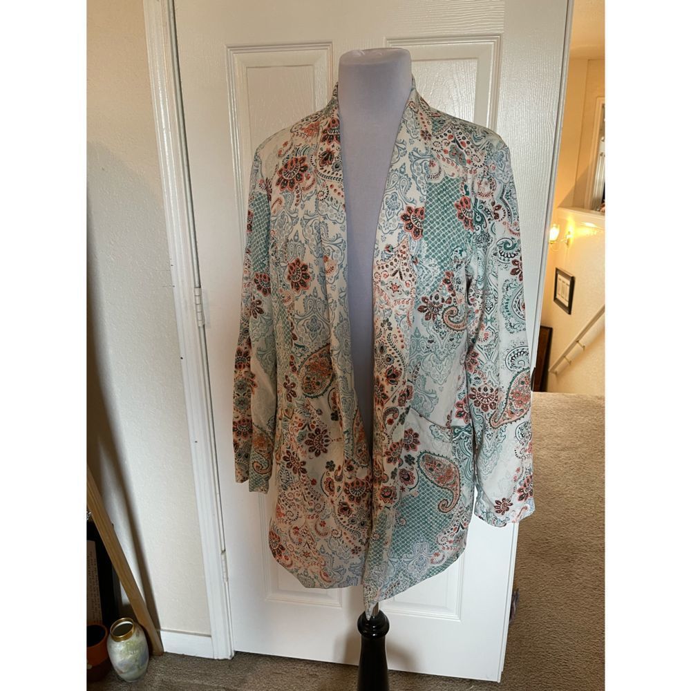 Floral and paisley pastel cotton blazer.